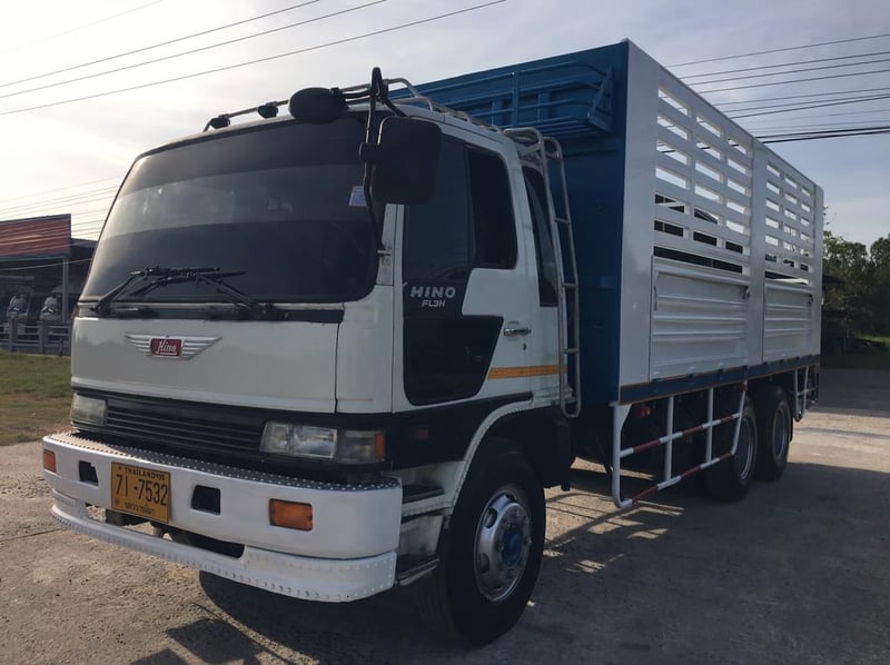 ขายรถล่องเพลาเดียว กระบะบรรทุก HINO FL3H 195แรง รถสวยสภาพดี จัดไฟแนนซ์วันนี้ขับฟรี2เดือน 