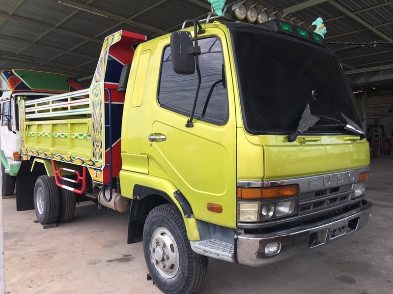 6ล้อดั้ม5คิว สภาพสวยพร้อมใช้งาน เอกสารเล่มทะเบียนพร้อมโอน 6ล้อดั้ม5คิว สภาพสวยพร้อมใช้งาน เอกสารเล่มทะเบียนพร้อมโอน