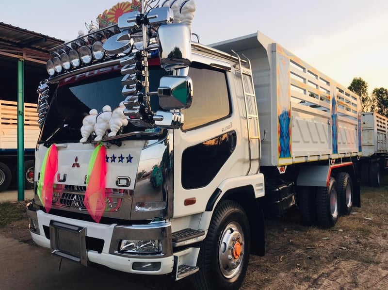 เสร็จสดใหม่อีกหนึ่งคัน รีบมาก่อนจะติดจอง สนใจติดต่อ 090-8588220