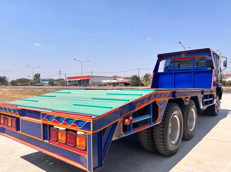 ขายรถเทรลเลอร์ขึ้นรถแบคโค200 ดาวน์เริ่มต้นเพียง 100,000 