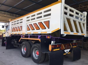 เดก้า320แรง รถสวยสภาพดีพร้อมใช้งาน เครดิตดีดาวน์เริ่มต้นเพียง 100,000 บาท 