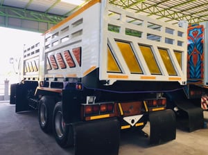 ขายรถดั้มเดก้า320แรง ลูกค้าที่เครดิตดีดาวน์เริ่มต้นเพียง 100,000 บาท ขายรถดั้มเดก้า320แรง ลูกค้าที่เครดิตดีดาวน์เริ่มต้นเพียง 100,000 บาท