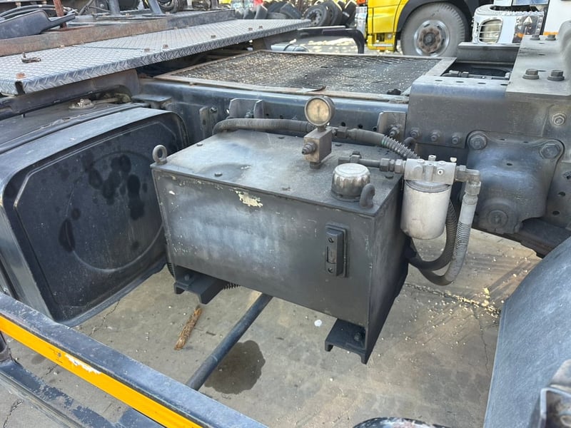 ฮีโน่ FG8J  หัวลาก 6 ล้อ 260 แรง ปี 61 หัวเดิมบาง เปลี่ยนยางใหม่ ให้ 10 เส้น พร้อมใช้ ราคา  950,000.- สนใจ 0925852277