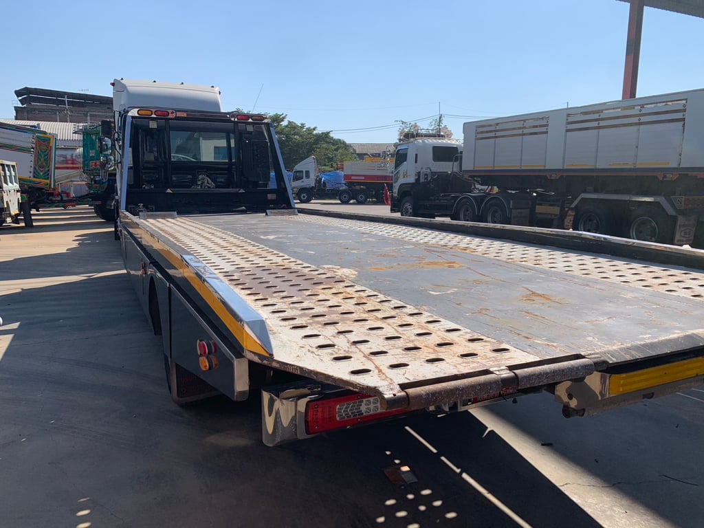 HIINO FC9C 175 แรง ปี 61 โดมิเนเตอร์ สไลด์แทนทับ พร้อมใช้ 1.28 ล้าน HIINO FC9C 175 แรง ปี 61 โดมิเนเตอร์ สไลด์แทนทับ พร้อมใช้ 1.28 ล้าน