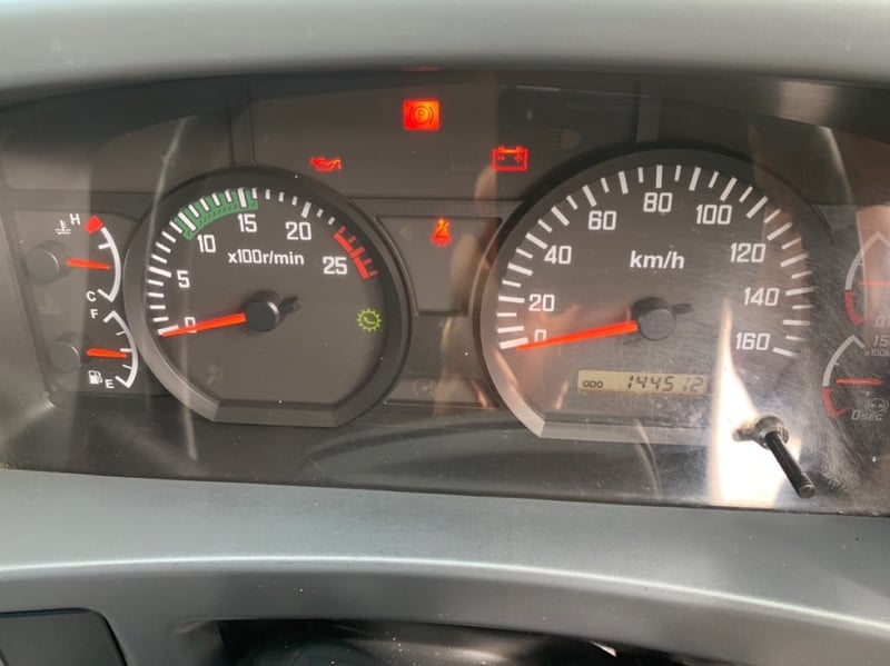 ฝากขาย รถพ่วงเบาท์อาหารสัตว์ FXZ360 ปี 64 ไมล์ 140,000 กม.ต่อ อู่ ส พันธเดช ต่อเบา ใส่ของได้ 34 ตันออกป้ายแดง ราคา 3.55 ล้าน จัดไฟแนนซ์ได้ 3 ล้าน สนใจ 0925852277