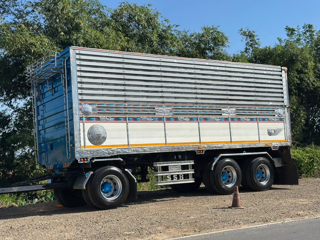 รถสวย FXZ360 ปี 63 JT แม่ 6.5ลูก 7.3 สูง 2.4 เมตร อู่ ส สมบัติชุดใหญ่  2.88 ล้าน ต่อรอง ท่าวุ้ง ลพบุรี 0925852277