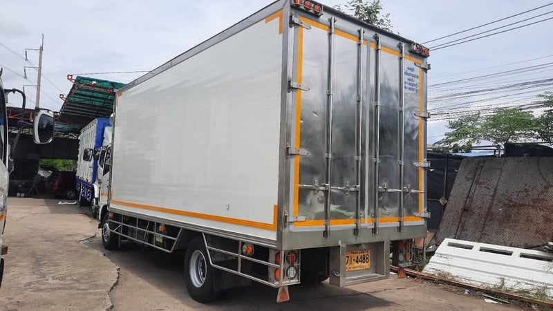 HINO FC9J 175 ปี 2561 ยาว 5.60 เมตร