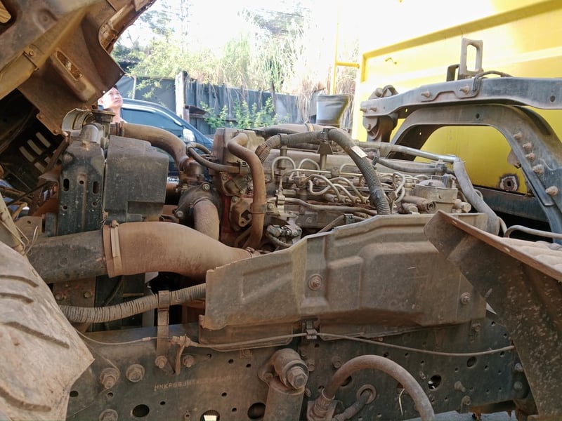 HINO VICTOR 240 แรง ปี 2560 กระบะดั๊มพ์ สภาพสวย เดิมๆ ราคา 980,000 บาท  สนใจติดต่อ 0814825911 พิมพ์ใจ 0617184111 ตั๊ก