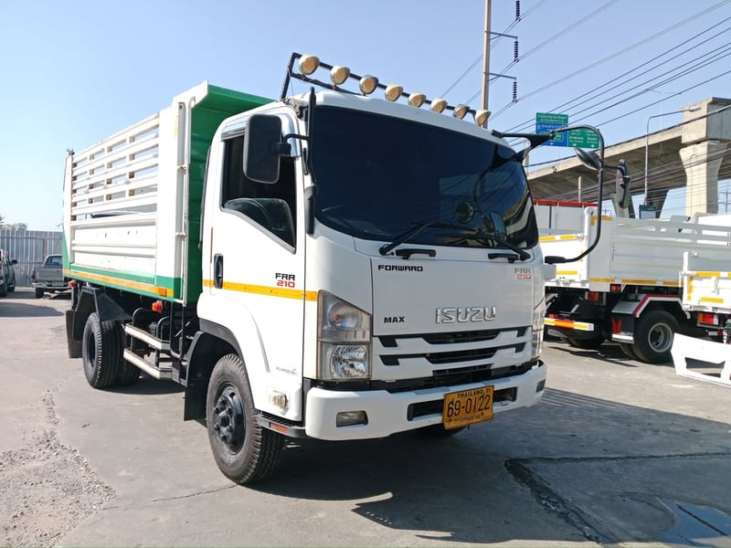ISUZU FRR 210 ปี2564 เก็บงานใส่ฝาท้ายให้พร้อมใช้งาน  สนใจติดต่อ 0814825911 พิมพ์ใจ 0617184111 ตั๊ก