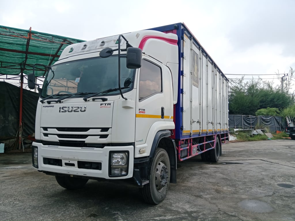 ISUZU FTR 240 ปี 2561 สภาพสวย พร้อมใช้งาน สนใจติดต่อสอบถามเพิ่มเติม 0814825911 พิมพ์ใจ 0617184111 ตั๊ก ISUZU FTR 240 ปี 2561 สภาพสวย พร้อมใช้งาน สนใจติดต่อสอบถามเพิ่มเติม 0814825911 พิมพ์ใจ 0617184111 ตั๊ก