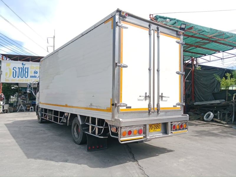 HINO FC9J 175 ปี2559 ตู้เย็นยาว6.50เมตร สนใจติดต่อ 0814825911 พิมพ์ใจ 0617184111 ตั๊ก HINO FC9J 175 ปี2559 ตู้เย็นยาว6.50เมตร สนใจติดต่อ 0814825911 พิมพ์ใจ 0617184111 ตั๊ก
