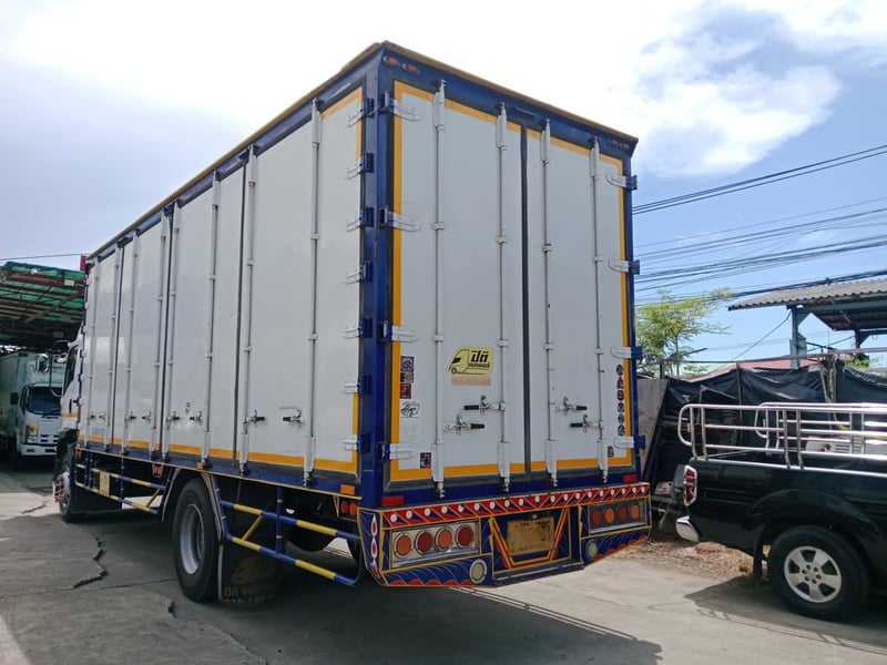 ISUZU FTR 240 ปี65 ยาว7.60เมตร เข้าใหม่สวยๆ สนใจติดต่อ 0814825911 พิมพ์ใจ 0617184111 ตั๊ก