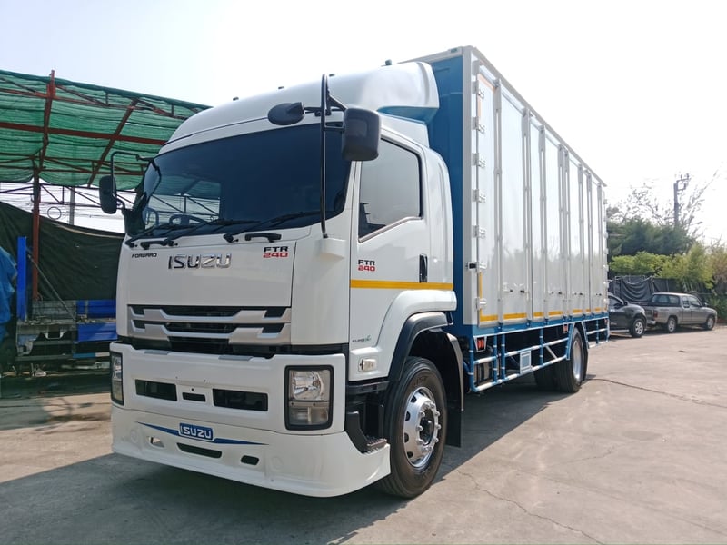 ISUZU FTR 240 ปี65 ยาว 7.60 เมตร สภาพสวย พร้อมใช้งาน  สนใจติดต่อ 0814825911 พิมพ์ใจ 0617184111 ตั๊ก
