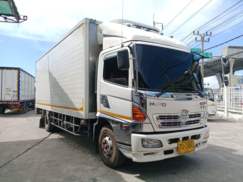 HINO FC9J 175 ปี2559 ตู้เย็นยาว6.50เมตร สนใจติดต่อ 0814825911 พิมพ์ใจ 0617184111 ตั๊ก HINO FC9J 175 ปี2559 ตู้เย็นยาว6.50เมตร สนใจติดต่อ 0814825911 พิมพ์ใจ 0617184111 ตั๊ก