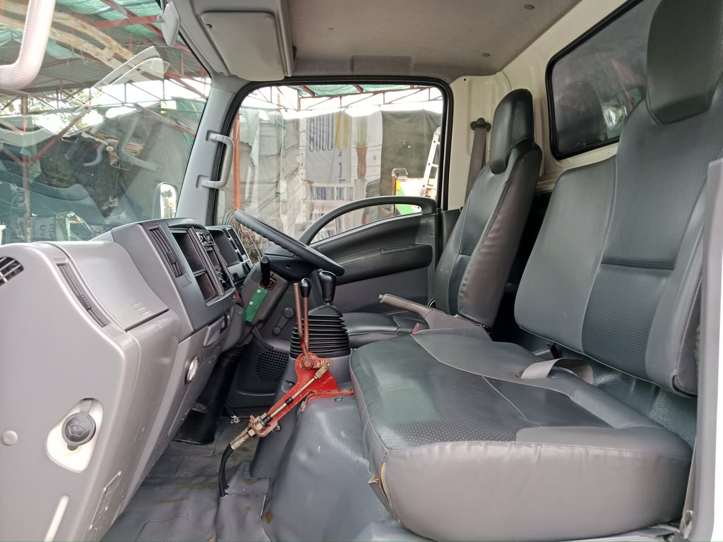 ISUZU NMR 130 ปี 2559 สภาพสวย เครื่องดี พร้อมใช้งาน สนใจติดต่อสอบถาม 0814825911 พิมพ์ใจ 0617184111 ตั๊ก ISUZU NMR 130 ปี 2559 สภาพสวย เครื่องดี พร้อมใช้งาน สนใจติดต่อสอบถาม 0814825911 พิมพ์ใจ 0617184111 ตั๊ก