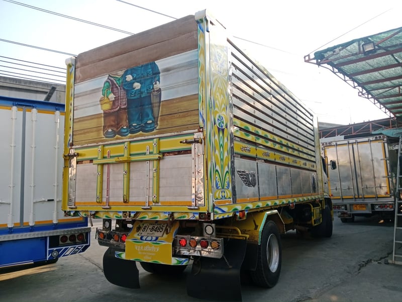 HINO VICTOR 240 แรง ปี 2560 กระบะดั๊มพ์ สภาพสวย เดิมๆ ราคา 980,000 บาท  สนใจติดต่อ 0814825911 พิมพ์ใจ 0617184111 ตั๊ก