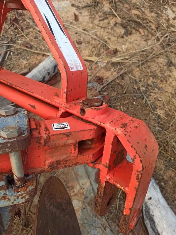 ผานบุกเบิก ตราช้าง DP224E