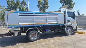 ISUZU FRR 210แรงม้า รถบรรทุก 6ล้อ พ่วงแม่ลูก ปี2020 เลขไมล์น้อยกว่า 500,000 กม. ISUZU FRR 210แรงม้า รถบรรทุก 6ล้อ พ่วงแม่ลูก ปี2020 เลขไมล์น้อยกว่า 500,000 กม.