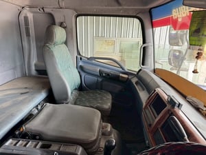 รถสวยสภาพดีเลขไมล์น้อย รถหัวลากบรรทุกน้ำมันเจ้าของขายเอง สนใจติดต่อคุณไมตรี 081-9760044 รถสวยสภาพดีเลขไมล์น้อย รถหัวลากบรรทุกน้ำมันเจ้าของขายเอง สนใจติดต่อคุณไมตรี 081-9760044