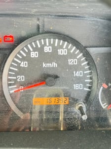 ISUZU NPR 150แรงม้า รถบรรทุก 6ล้อ กระบะคอกสูง ปี2010 เลขไมล์น้อยเพียง 161,392 กม.