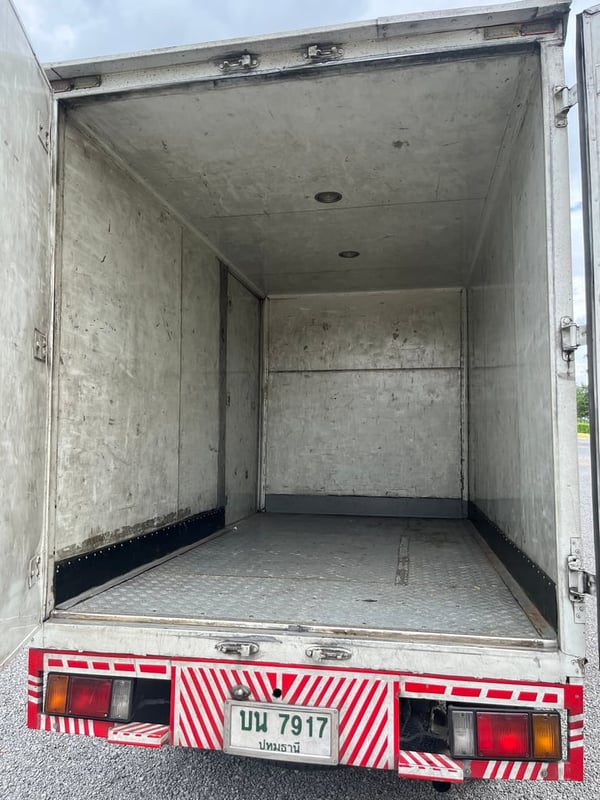 4ล้อจั้มโบ้ ตู้แห้ง 4ล้อจั้มโบ้ ตู้แห้ง