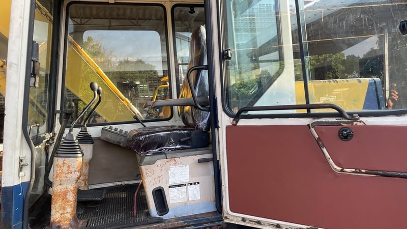 🇯🇵🚜 รถขุด Komatsu PC60-6 มีหัวเก๋งติดแอร์มือสอง นำเข้าจากญี่ปุ่น พร้อมใช้งาน🚜🇯🇵