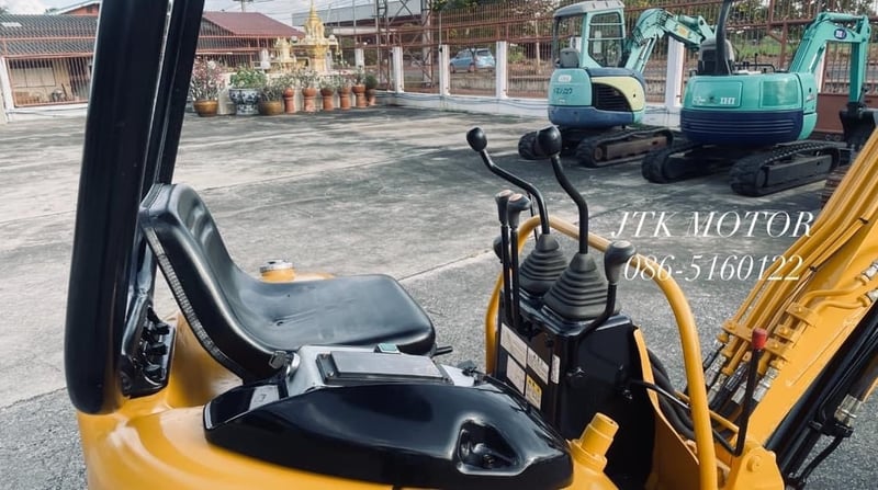 รถขุด KomatsuPC20FR มือสอง