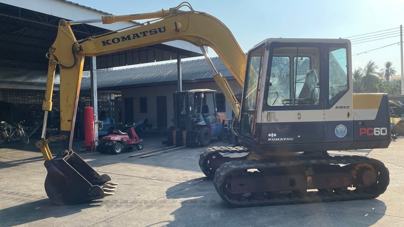🇯🇵🚜 รถขุด Komatsu PC60-6 มีหัวเก๋งติดแอร์มือสอง นำเข้าจากญี่ปุ่น พร้อมใช้งาน🚜🇯🇵