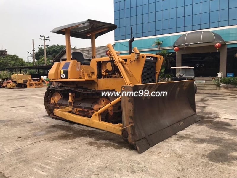 ขาย รถดันดิน มือสองจากญี่ปุ่น ใบมีด 4 ทิศทาง KOMATSU D40 🇯🇵 รถไม่เคยใช้งานในไทย ☎ ครีม 065-88-444-00 | Line id: @sangenjp | www.sangenjp.com