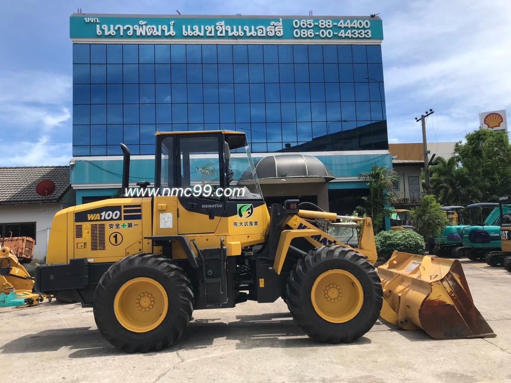 ขาย รถตัก รุ่นใหม่ 1.5 คิว มือสองญี่ปุ่น 🇯🇵 KOMATSU WA100-7 รถไม่เคยใช้งานในไทย ☎ ครีม 065-88-444-00 | Line id: @sangenjp | www.nmcjapan.com ขาย รถตัก รุ่นใหม่ 1.5 คิว มือสองญี่ปุ่น 🇯🇵 KOMATSU WA100-7 รถไม่เคยใช้งานในไทย ☎ ครีม 065-88-444-00 | Line id: @sangenjp | www.nmcjapan.com