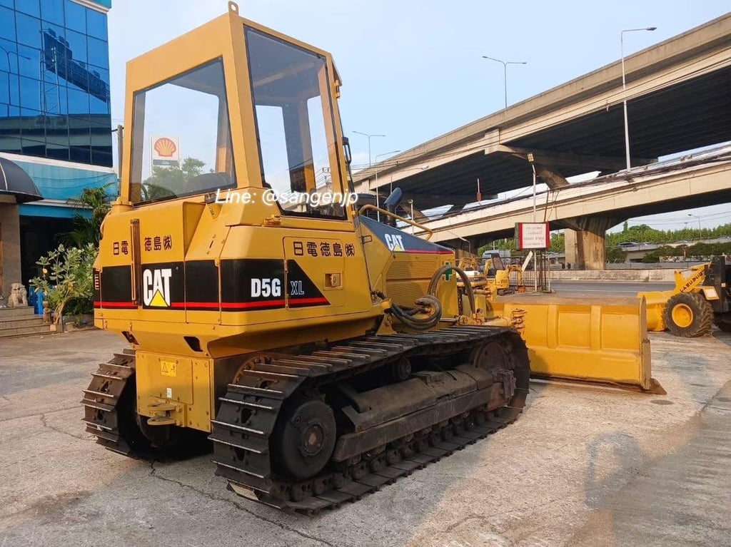 ขาย รถดันดิน มือสองจากญี่ปุ่น ใบมีดปรับได้ 6 ทิศทาง CATERPILLAR D5G 🇯🇵 รถไม่เคยใช้งานในไทย ชั่วโมงน้อย ☎ ครีม 065-88-444-00 | Line id: @sangenjp | www.sangenjp.com