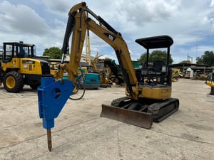 ขาย รถขุด CAT ขนาด 3 ตัน มือสองจากญี่ปุ่น รุ่น CAT 303 ​C ***มีไลน์แย๊ก ***ขายพร้อมปุ้งกี๋CATแท้*** 🇯🇵 รถไม่เคยใช้งานในไทย ☎ ครีม 065-88-444-00 | Line id: @sangenjp | www.sangenjp.com