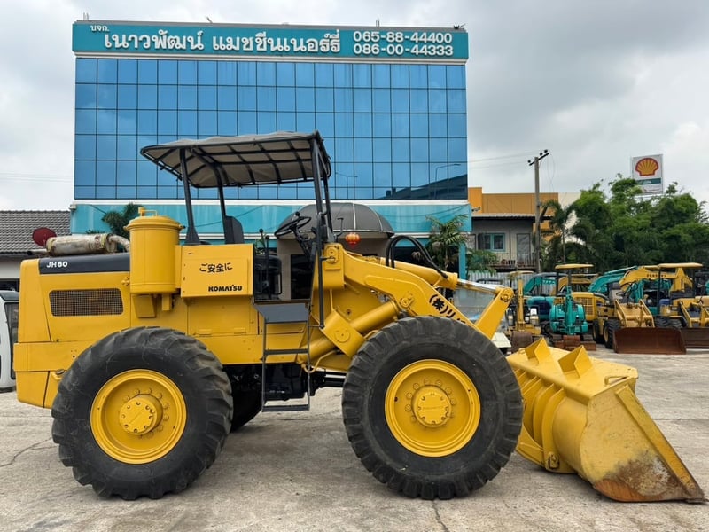 ขาย รถตัก 1.5 คิว เอวอ่อน มือสองจากญี่ปุ่น KOMATSU JH60 🇯🇵 รถไม่เคยใช้งานในไทย ☎ ครีม 065-88-444-00 | Line id: @sangenjp | www.nmcjapan.com