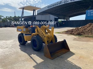 ขาย รถตัก เอวอ่อน มือสองญี่ปุ่น KOMATSU WA20-1 🇯🇵 รถไม่เคยใช้งานในไทย ☎ เอิร์ธ 089-005-0007, 065-88-444-00 | Line id: @sangenjp | www.sangenjp.com