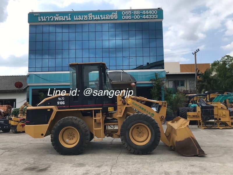 ขาย รถตักล้อยาง เอวอ่อน มือสองญี่ปุ่น CAT 910G-2 🇯🇵 ขนาดเทียบเท่า WA100 บุ้งกี๋ 1.5 คิว รถไม่เคยใช้งานในไทย ☎ 065-88-444-00 ครีม | Line id: @sangenjp | www.nmcjapan.com