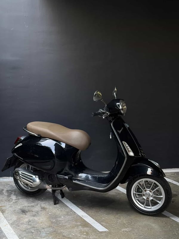  Vespa primavera 150 i-get สีดำ รถปี 2019
