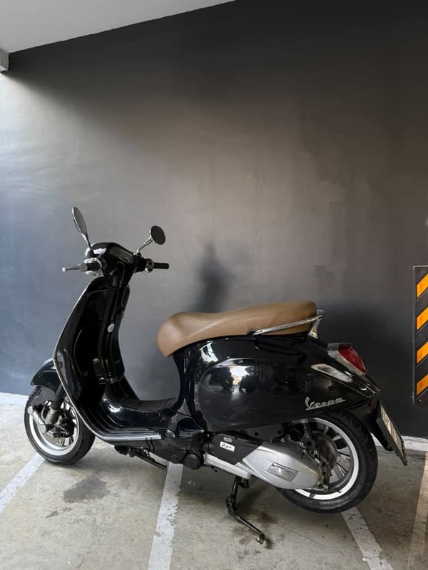  Vespa primavera 150 i-get สีดำ รถปี 2019