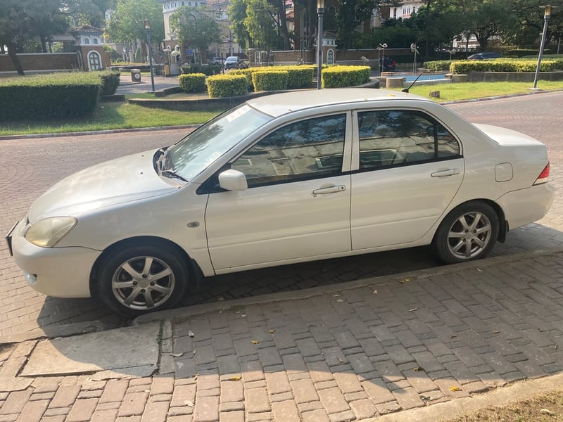 #mitsubishi lancer 1.6 GLXi CNG 2011   ราคา 45,000 บาท **ขายเงินสด ไม่มี Vat