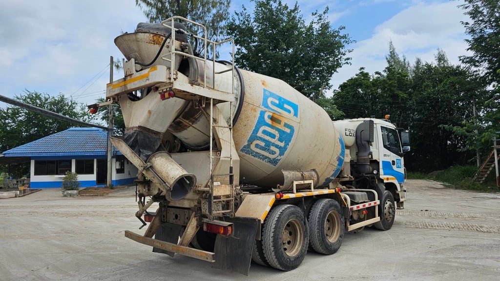 FOTON BJ5257GJB00-RB 262แรงม้า รถบรรทุก 10ล้อ โม่ผสมปูน ปี2017 เลขไมล์น้อยกว่า 50,000 กม. FOTON BJ5257GJB00-RB 262แรงม้า รถบรรทุก 10ล้อ โม่ผสมปูน ปี2017 เลขไมล์น้อยกว่า 50,000 กม.