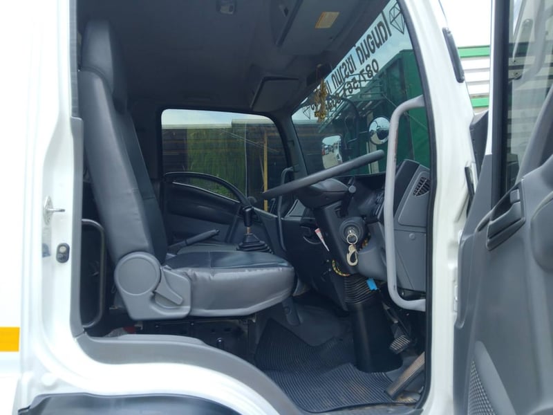 ISUZU FRR 190แรงม้า รถบรรทุก 6ล้อ กระบะเหล็กติดเครน ปี2019 เลขไมล์ 64,000 กม.รถไม่เคยชน กระบะเก็บสีใหม่แล้วพร้อมใช้งานได้เลย ขายด่วน!!!!!