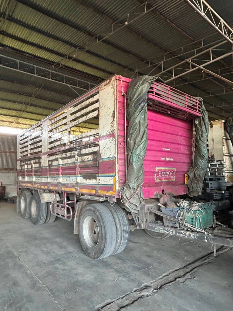 ISUZU FXZ 360แรงม้า รถบรรทุก 10ล้อ พ่วงแม่ลูก ปี2010 ISUZU FXZ 360แรงม้า รถบรรทุก 10ล้อ พ่วงแม่ลูก ปี2010