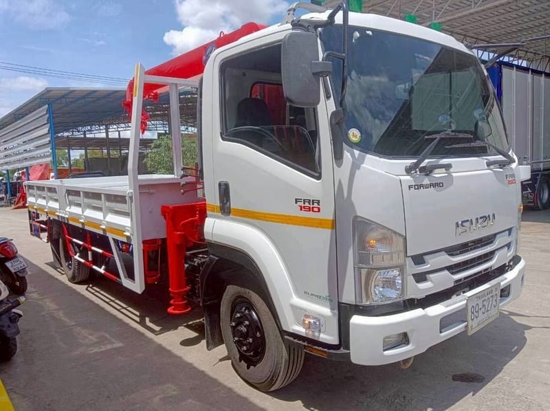 ISUZU FRR 190แรงม้า รถบรรทุก 6ล้อ กระบะเหล็กติดเครน ปี2019 เลขไมล์ 64,000 กม.รถไม่เคยชน กระบะเก็บสีใหม่แล้วพร้อมใช้งานได้เลย ขายด่วน!!!!!