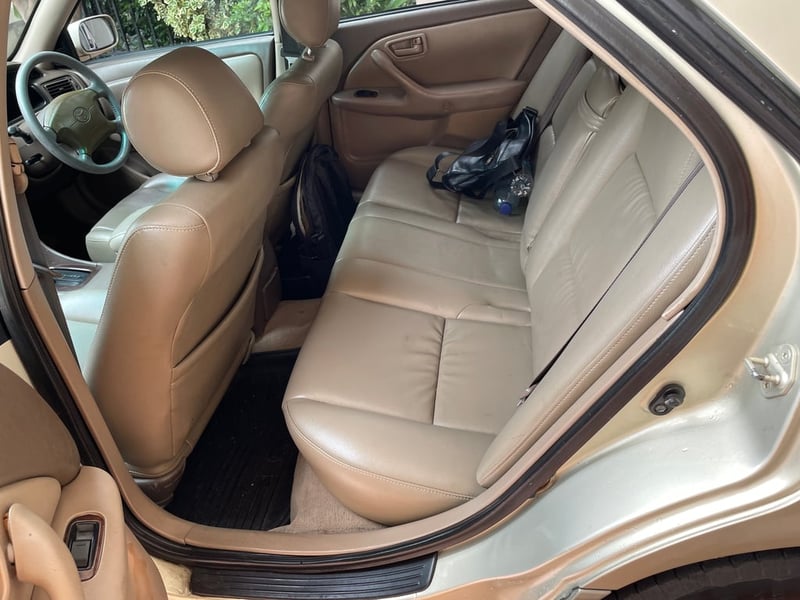 TOYOTA  camry  2.2  GX i