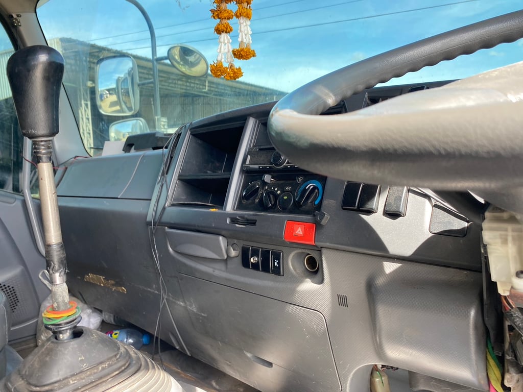 รถบรรทุกURO-ใช้งานวิ่งานดีไม่มีปัญหาขับใช้งานปกติ ขายพร้อมตัวลูก ซื้อไปวิ่งงานได้เลย ติดต่อเจ้าของตรง คุณคำนึง 081-3727336 รถบรรทุกURO-ใช้งานวิ่งานดีไม่มีปัญหาขับใช้งานปกติ ขายพร้อมตัวลูก ซื้อไปวิ่งงานได้เลย ติดต่อเจ้าของตรง คุณคำนึง 081-3727336