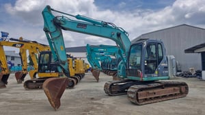 KOBELCO SK135SR-2 # YY06-16597 มือสองญี่ปุ่น