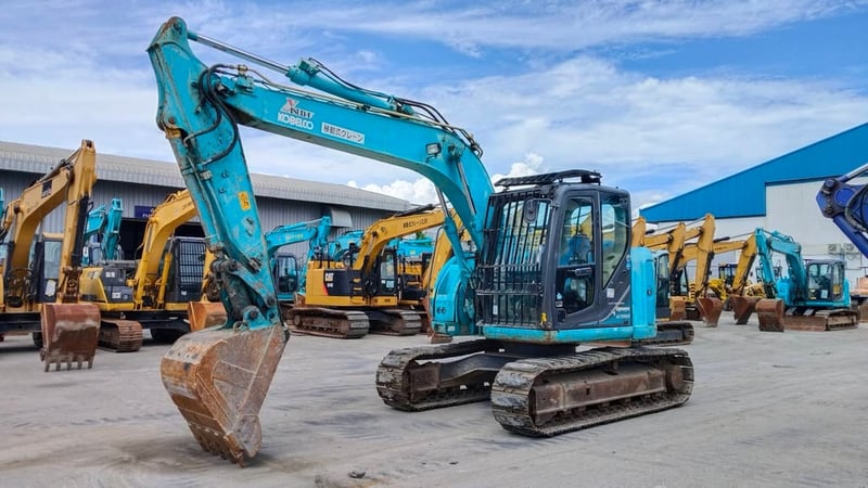 KOBELCO SK135SRD-3 # YY07-28504 มือสองญี่ปุ่น