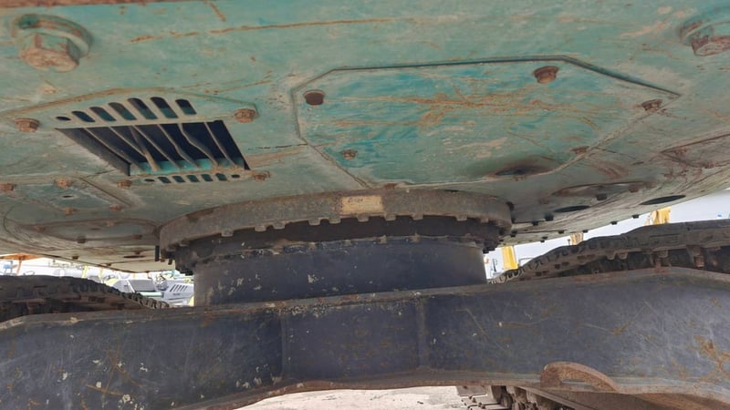 KOBELCO SK135SR-2 # YY06-16597 มือสองญี่ปุ่น