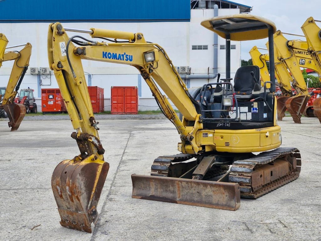 KOMATSU PC30MR-2 มือสองญี่ปุ่น เก่งเอ็นดีที 0859049669 KOMATSU PC30MR-2 มือสองญี่ปุ่น เก่งเอ็นดีที 0859049669