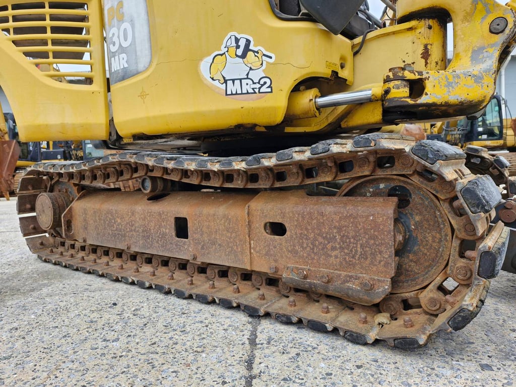 KOMATSU PC30MR-2 มือสองญี่ปุ่น เก่งเอ็นดีที 0859049669 KOMATSU PC30MR-2 มือสองญี่ปุ่น เก่งเอ็นดีที 0859049669