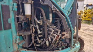 KOBELCO SK135SR-2 # YY06-16597 มือสองญี่ปุ่น